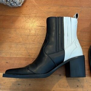 Dolce Vita - Jennie Western Boot - Brand New